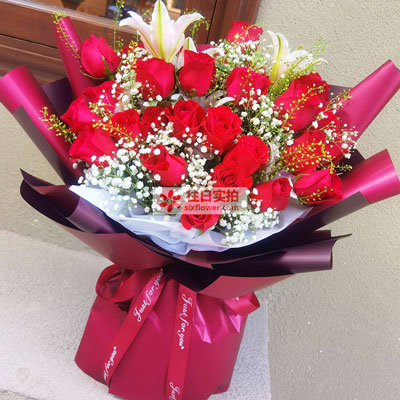 酒泉30朵红玫瑰百合，做你余生故事里的人