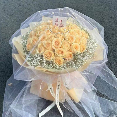 酒泉52朵香槟玫瑰满天星,你就是我的全部